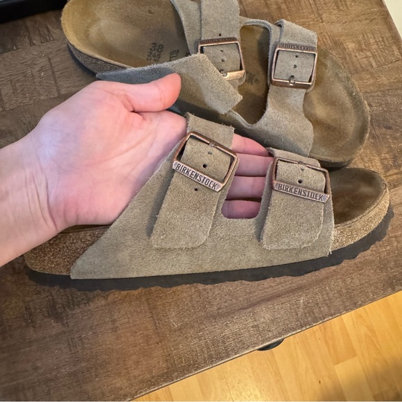 Birkenstock Suede Sandals in Taupe size 7-7.5 - Picture 2 of 5